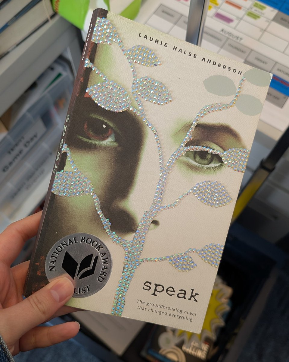 Hayward Library tweet media