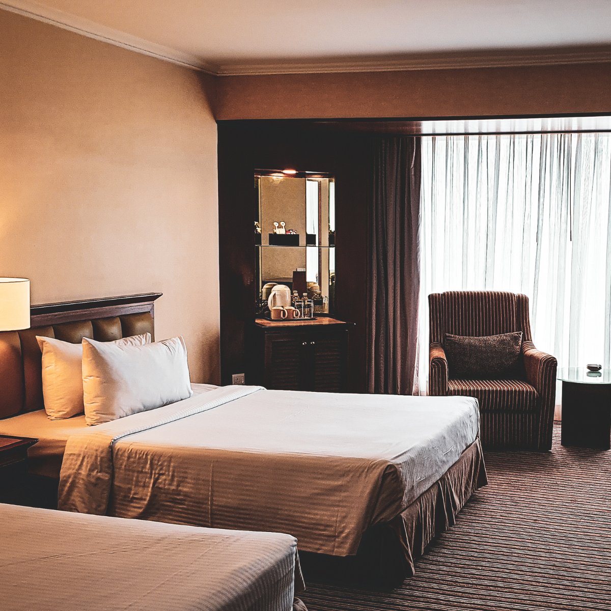 Hotels are designed for comfort, but moisture, heavy use, and limited ventilation can make them prime spots for mold growth, especially during winter travel season. Read here for everything you need to know: gotmold.ca/education/mold… We find and fix sources of unhealthy #indoorair.