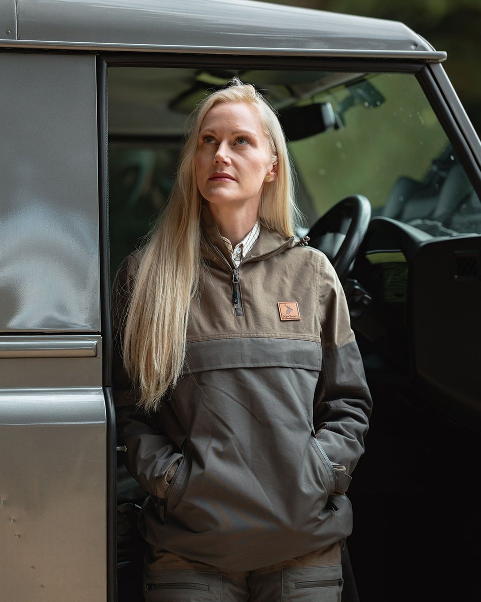 newforestcloth's tweet photo. From RAF skies to frosty mornings in the field ❄️🐕 Meet Jessica — nurse, clinic owner &amp; country lifestyle devotee. Shooting, fly fishing &amp; field-to-fork living are all in a day’s work. Read her story 👉 https://t.co/aLcXW6xz3P https://t.co/r7yUYHTOf9