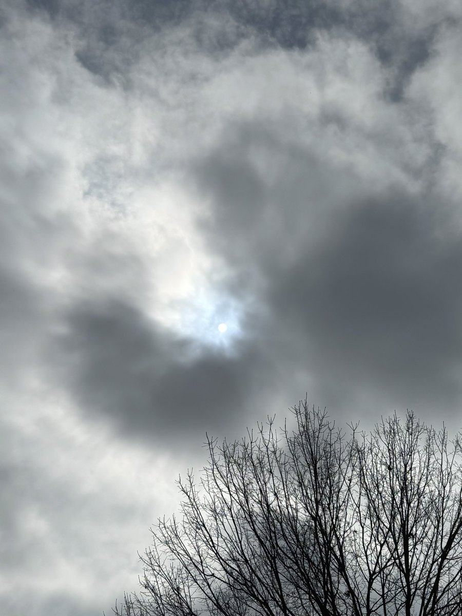 looks like a ping pong ball