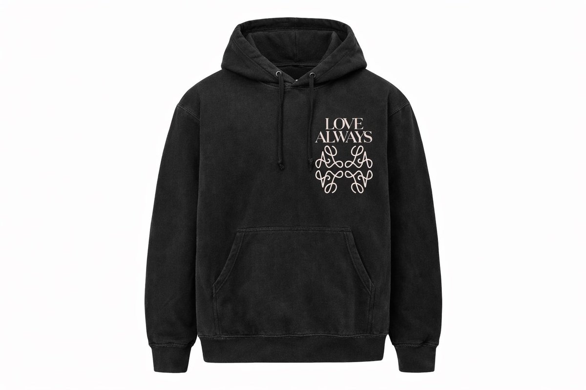 MF_Kalm's tweet photo. RT @KIXNKARBS: LOVE ALWAYS 🖤

NO BACK DESIGNS TIME TO SWITCH THINGS UP https://t.co/Jj93UMjH6D