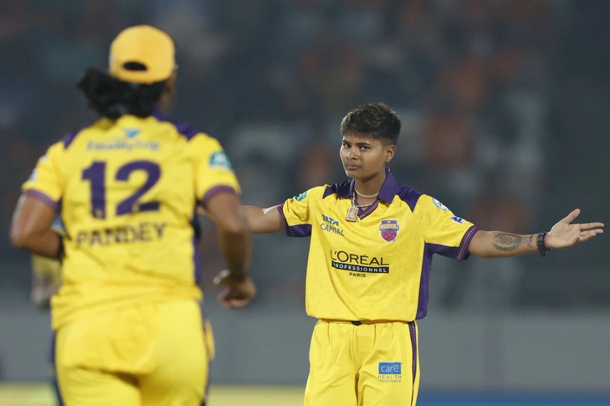cricketByJB's tweet photo. 🏏 WPL Match 14 - GG vs UPW

How have the UP Warriorz bottled that? Gujarat Giants leapfrog the crowd to move to 2nd place!

😎 Kranti makes it ‘seam’ easy
🪇 UPW need more than just Ls

Read our analyses here: https://t.co/GveRDpjILY

#WPL2026 #CricketTwitter #GGvsUPW