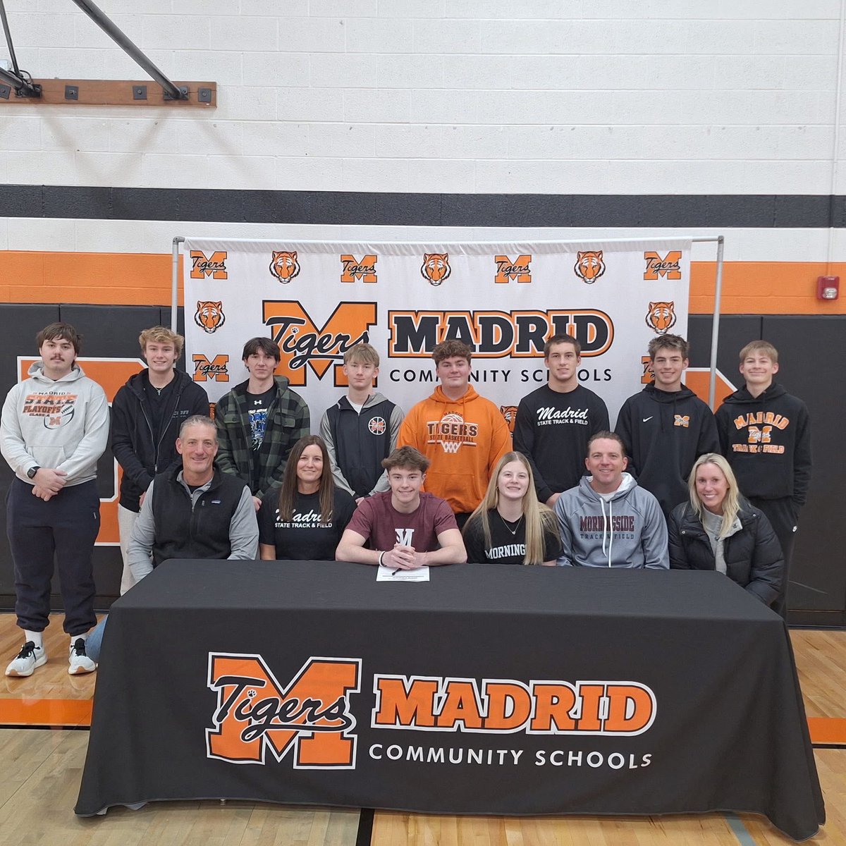 Mside_Track's tweet photo. Welcome to the Morningside Family Tyler! Excited to have you on board with us. 

#FutureMustang #SetTheStandard https://t.co/A4HPKSzS1V