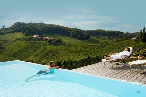 Inflation was roughly twice as steep for billionaires than regular folks in 2025, according to Forbes. Since 1982, it has tracked the ultra-luxurious goods and high-end services frequented by the richest of the rich, ranging from Gu tinybfs.com/t/199Rxl