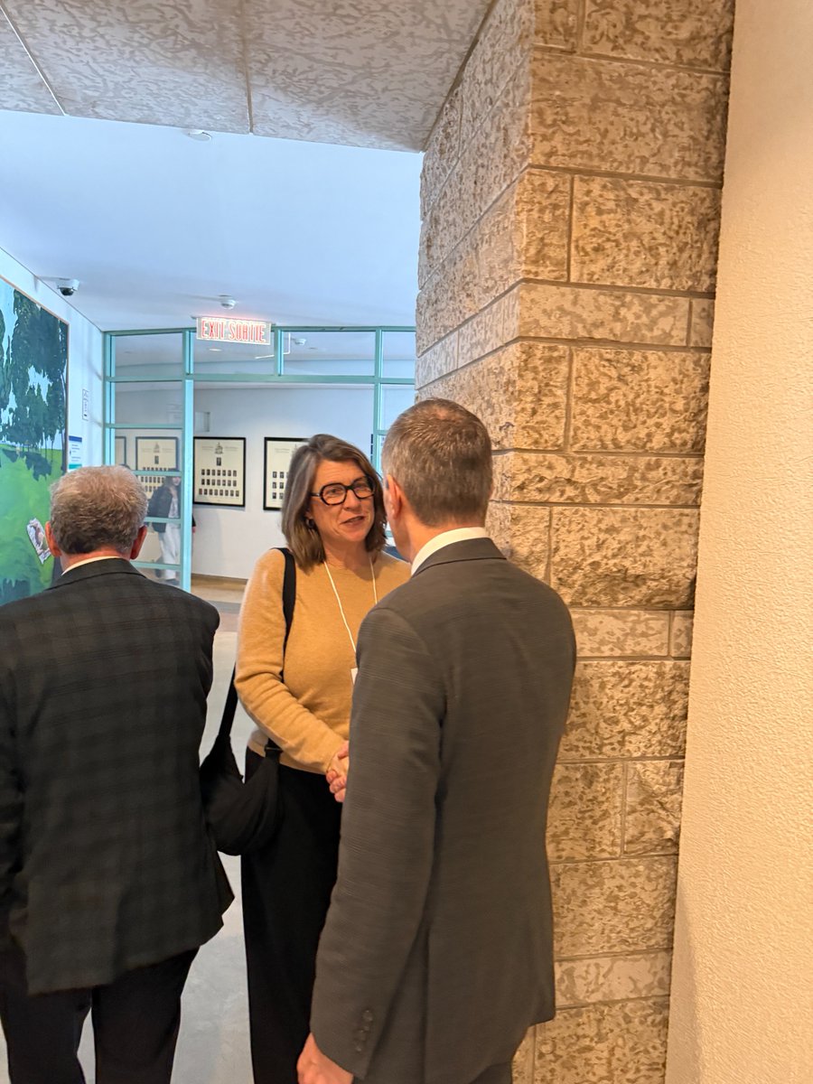 _MarkSutcliffe's tweet image. It was nice to welcome leaders from the Canadian Capital Cities Organization to City Hall with Councillor Steve Desroches. This group helps build partnerships and strengthen communities across capital cities. We’re grateful for the important work they do and welcome back to…