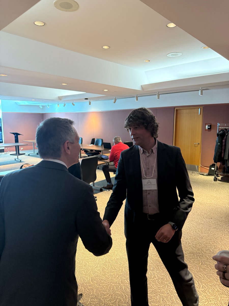 _MarkSutcliffe's tweet image. It was nice to welcome leaders from the Canadian Capital Cities Organization to City Hall with Councillor Steve Desroches. This group helps build partnerships and strengthen communities across capital cities. We’re grateful for the important work they do and welcome back to…