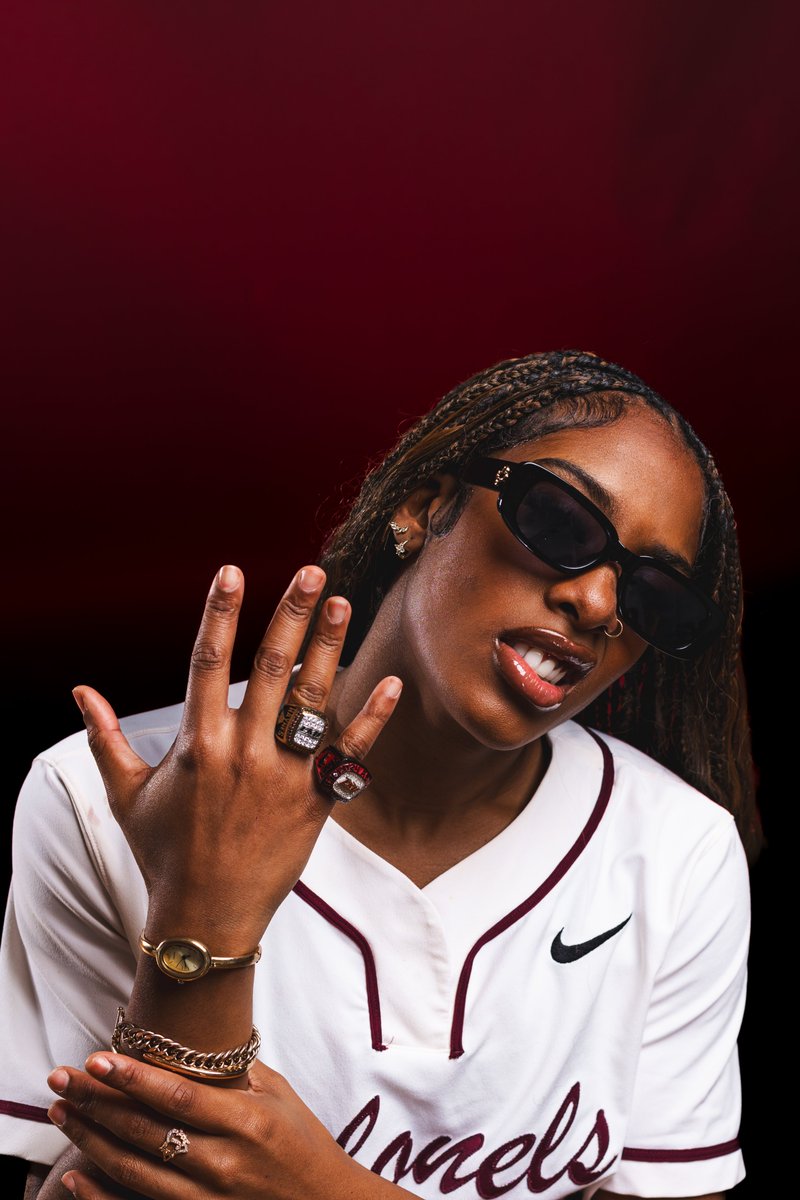 EKU Softball tweet media