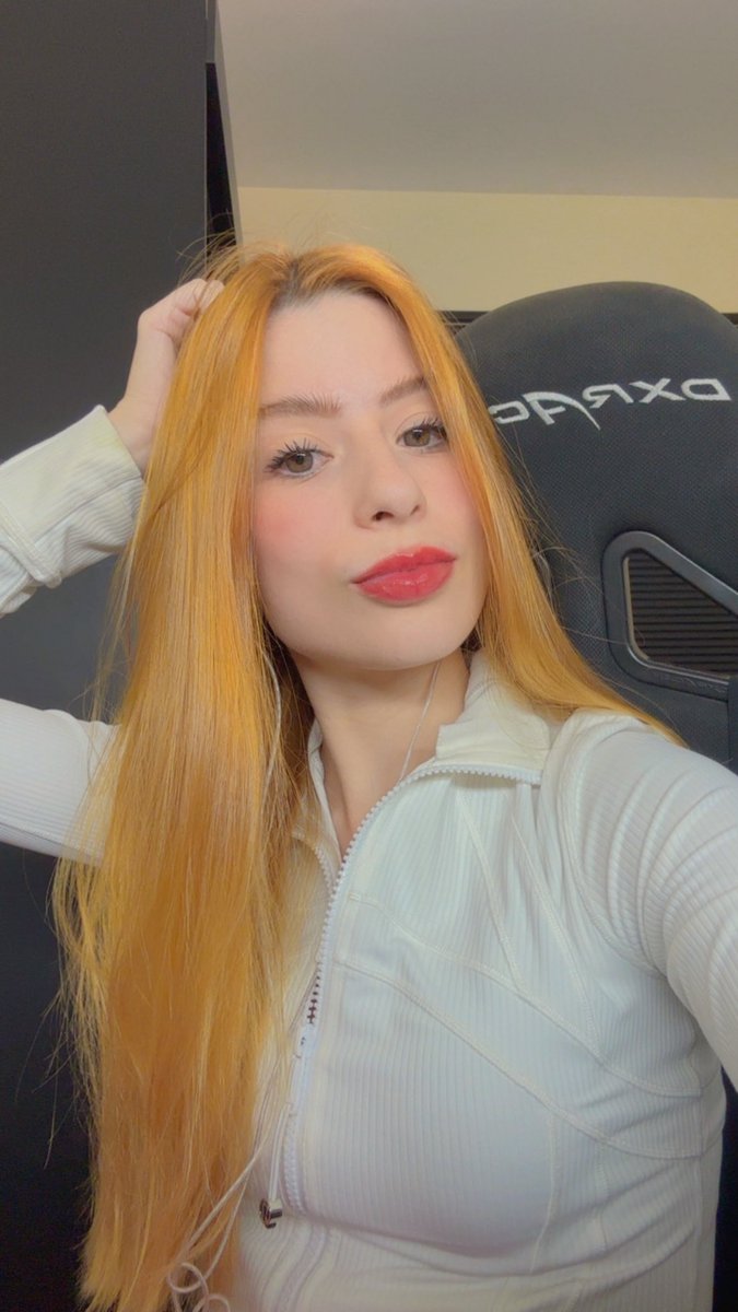 Live ta on!! cola ai

twitch.tv/luizagcarvalho