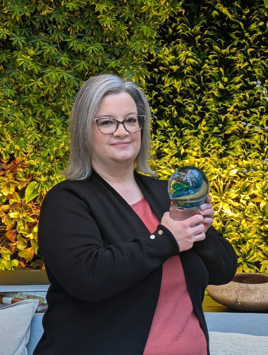 TokioMAmerica's tweet photo. Congrats to our Annual Award winners for Service Superstar! Naomi Y., is a Commercial Auto Sr. Claims Specialist, based in Pasadena, CA, &amp; Ann G., is a Workers' Compensation Claims Specialist, based in our Chicago office. https://t.co/MQXr5cOHE7
