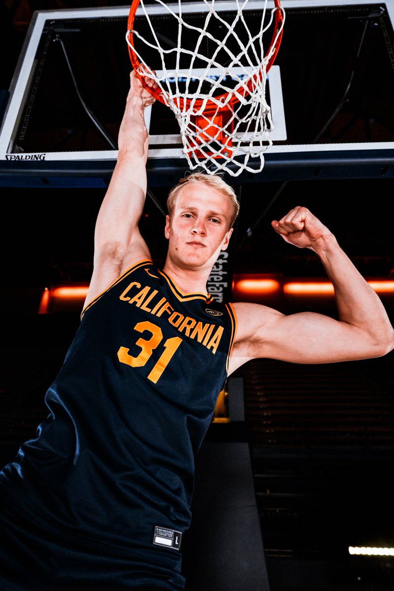 CalMBBall's tweet photo. Happy birthday, @Rytis331 &amp; @st3phonnn!

#GoBears | #ThroughAndThrough https://t.co/bhSiEkLddI