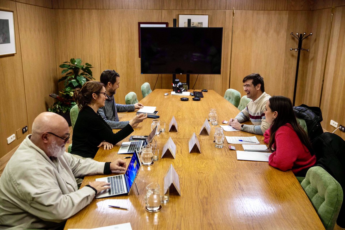 🤝 <a href="/Monica_Garcia_G/">Mónica García</a> ha mantenido una reunión con la Sociedad Española de Psicología Clínica <a href="/SEPC_ANPIR/">Sociedad Española de Psicología Clínica</a> 

Se ha abordado el presente y futuro de la psicología clínica en el Sistema Nacional de Salud: recursos, modelos de atención y desarrollo de la especialidad.