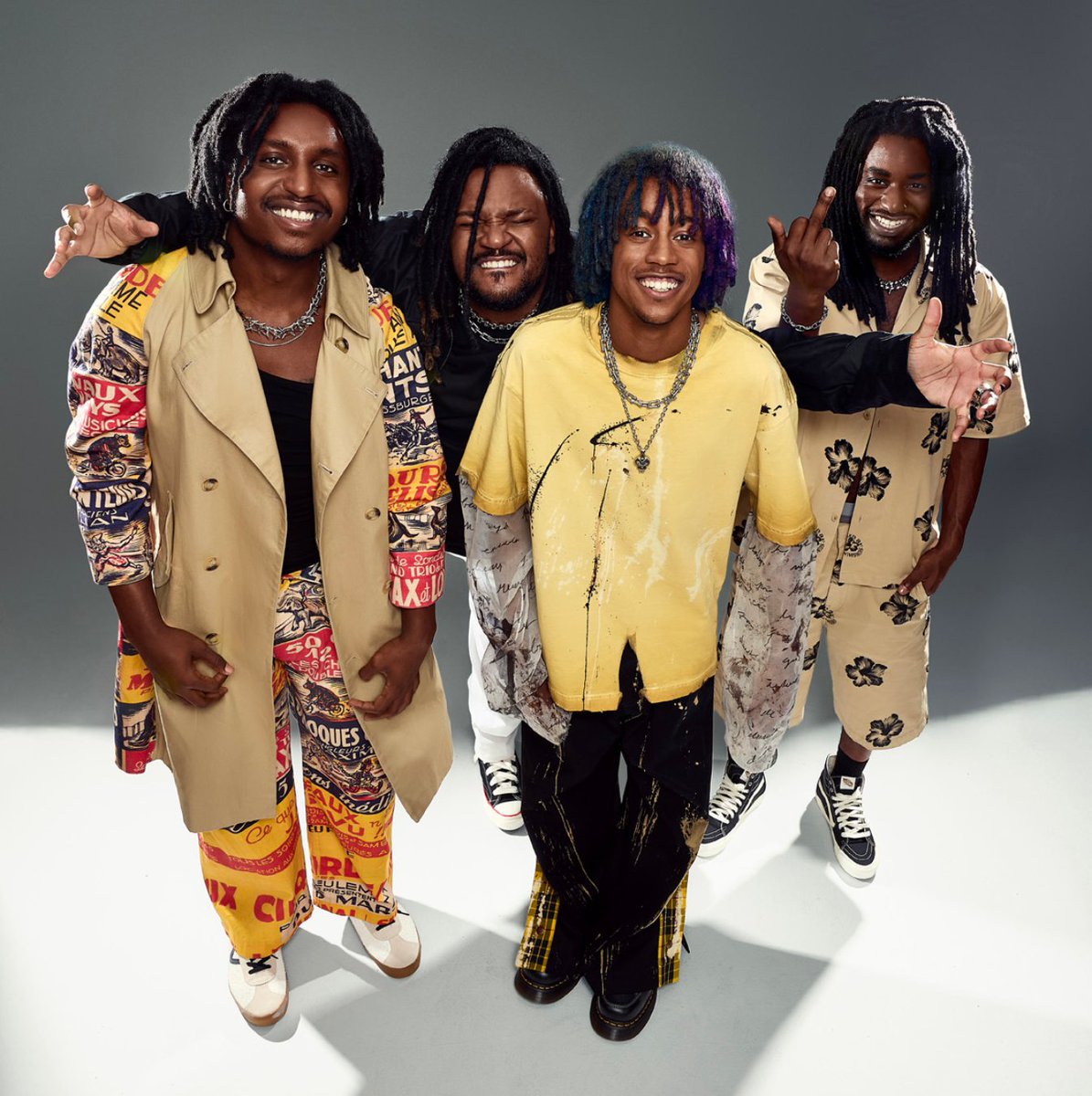 SOTSPodcast's tweet image. Pop Punk band The Paradox have just netted a number 1 single on Billboard, with song Get The Message rising to the top of the Alternative Airplay Chart.