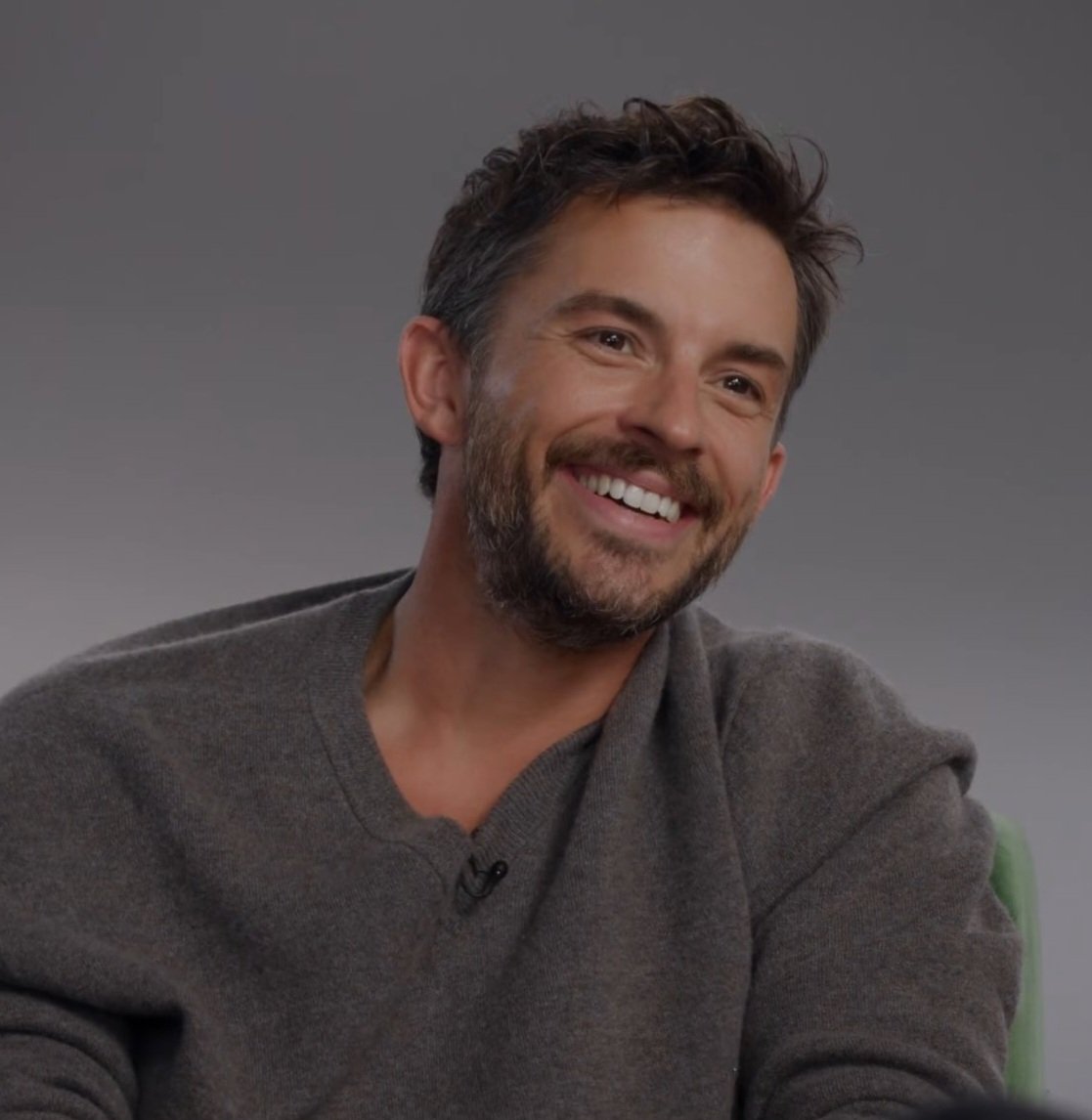 I will always wonder why #simoneashley &amp; #jonathanbailey are the only Bridgerton leads with no photoshoots &amp; hardly any interviews for their season when all other ships got plenty of promo &amp; even a World Tour. The disrespect &amp; discrimination is  crystal clear. #Kanthony