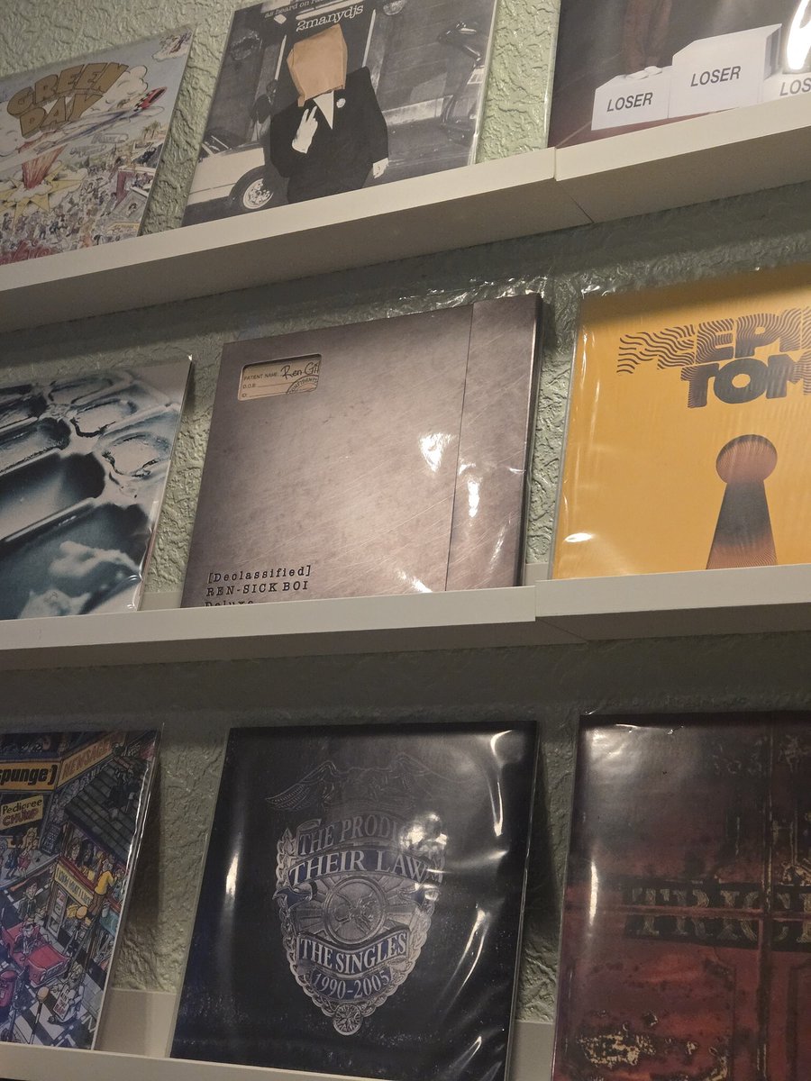 monkeyspit99's tweet photo. @Renmakesmusic pride of place! Amazing release! https://t.co/pH81TuOrYW