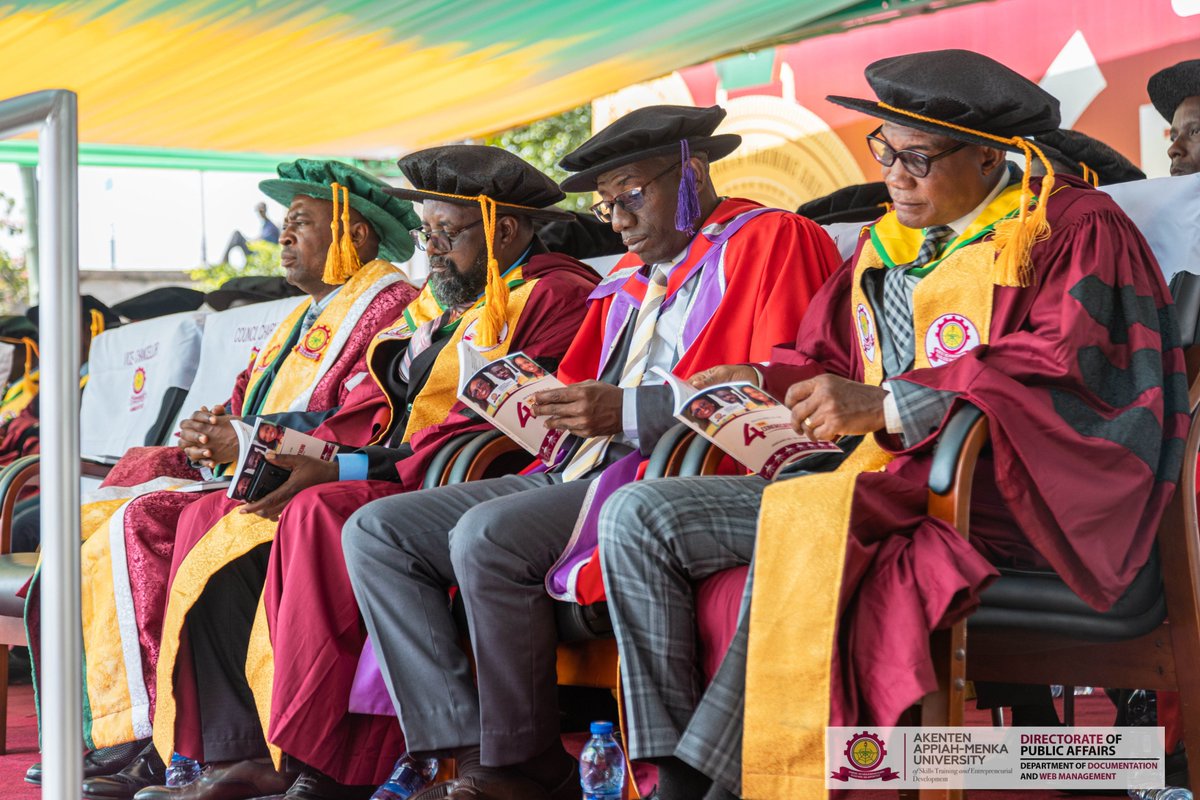 hawking_glow's tweet photo. Thread 1/4
AAMUSTED 4TH CONGREGATION
Relive some exciting moments of the Fourth Congregation. Thousands thronged the Ceremonial Grounds at the Kumasi Campus for Day 2 of the four-day ceremony.
Enjoy
Congratulations!!!
#aamustedcongregation #aamusted https://t.co/mgNrwxNDHs