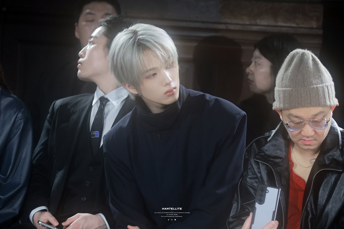 hamspaceO2's tweet image. 260122 SYSTEM in PARIS Presentation

#JISUNGxSYSTEMFW26 
#SYSTEMFW26xJISUNG 

#엔시티드림 #NCTDREAM #JISUNG #박지성 #チソン