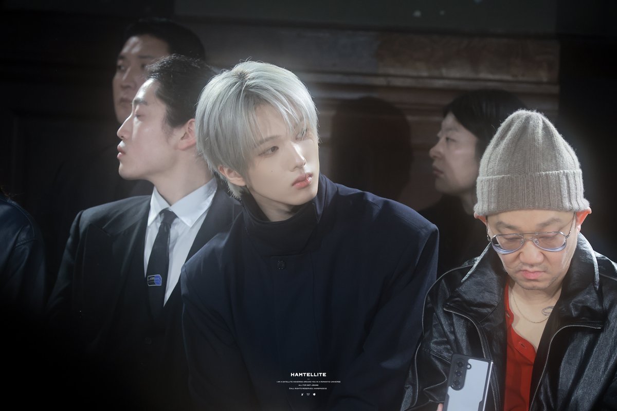 hamspaceO2's tweet image. 260122 SYSTEM in PARIS Presentation

#JISUNGxSYSTEMFW26 
#SYSTEMFW26xJISUNG 

#엔시티드림 #NCTDREAM #JISUNG #박지성 #チソン