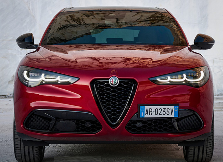 La elegancia va siempre contigo… <a href="/AlfaRomeoMexico/">Alfa Romeo México</a> Stelvio