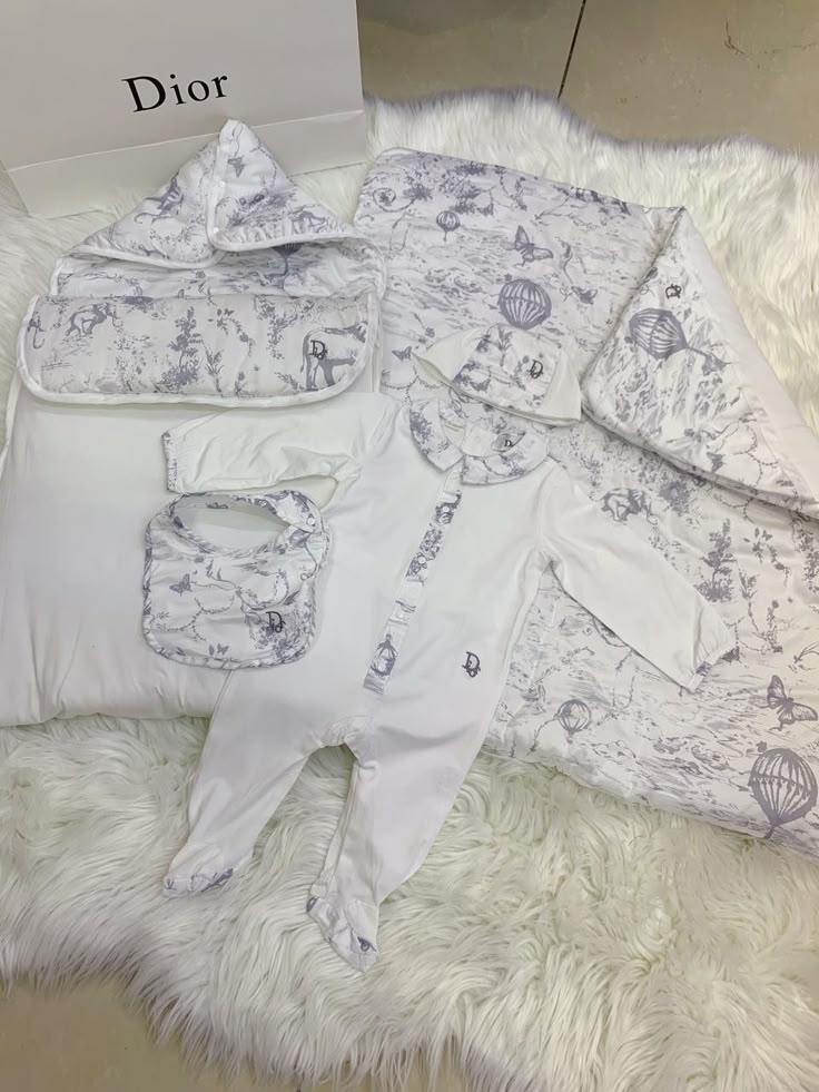 <a href="/lattequencher/">𝑪𝒉𝒆𝒓𝒚𝒍</a> Congratulations on your baby boy!
May he grow up healthy, strong, and surrounded by love.