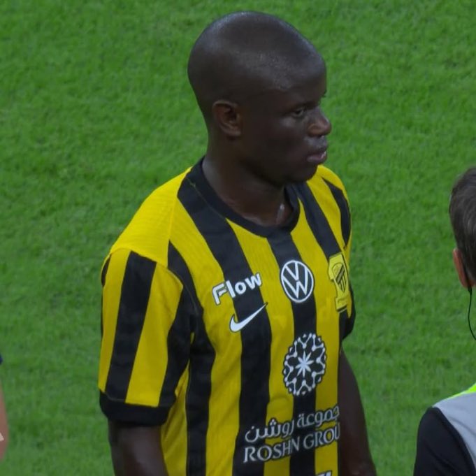 87tail's tweet image. أسوء لاعب هو وديابي في الشوط الأول