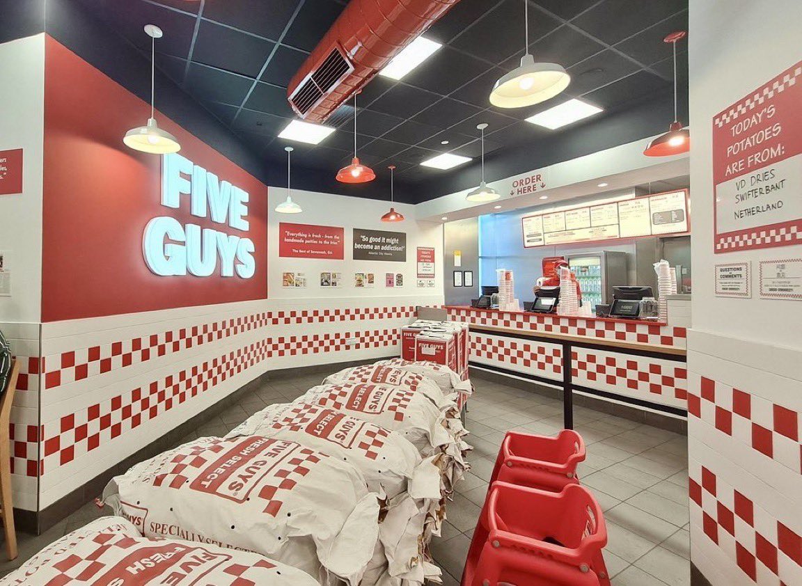 lady_valor_07's tweet image. i’m at five guys with $5 wtf can i get????