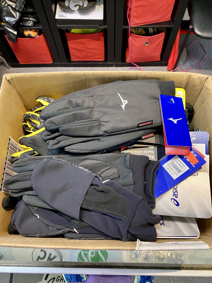 OnTheRunCL's tweet photo. Be sure to bundle up for the coming cold 🥶 . $10/ pair glove box, come get them while they last! https://t.co/91N41jHRQH