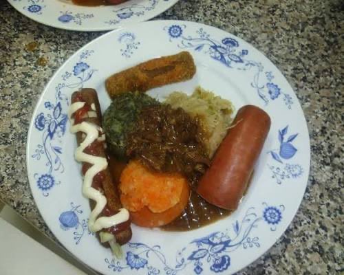 people thinking about travelling to amsterdam sadly this is the only cuisine available in the entirety of the netherlands save yourselves