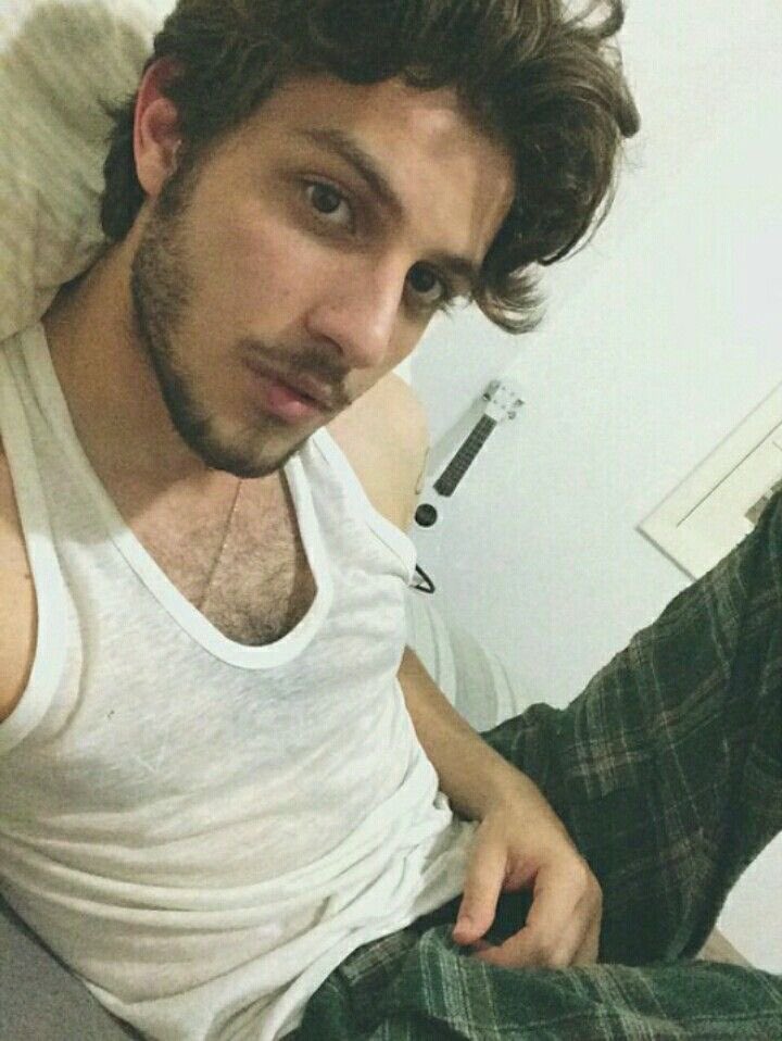 Chay Suede em 2016.