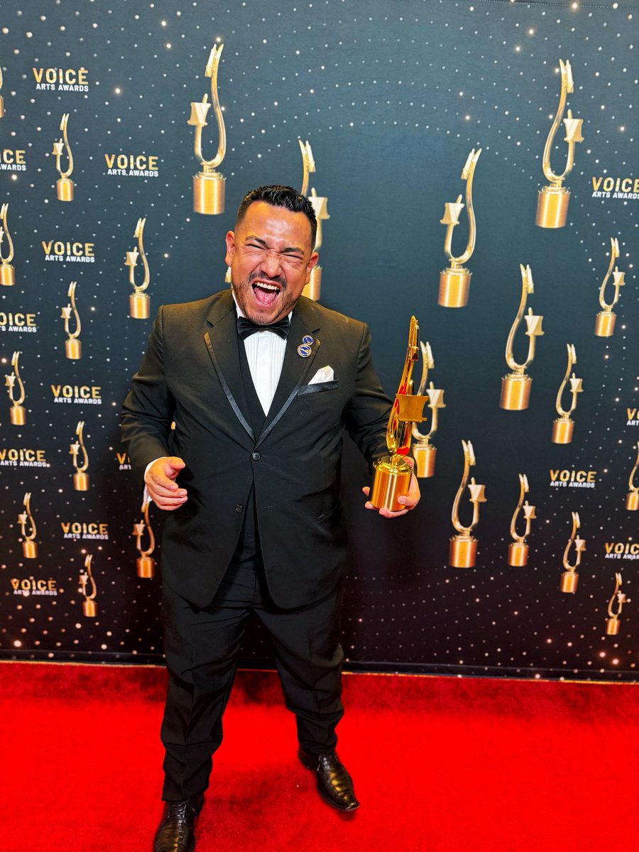 hernanjaimesvoz's tweet image. ¡Mi primer SOVAS!

Hoy con mucha emoción, comparto este noticia. 

Durante la última entrega de los Society Voice Arts Awards, fui merecedor del galardón al mejor Demo Reel Comercial.
Estos premios conocidos como el Oscar de la Voz.