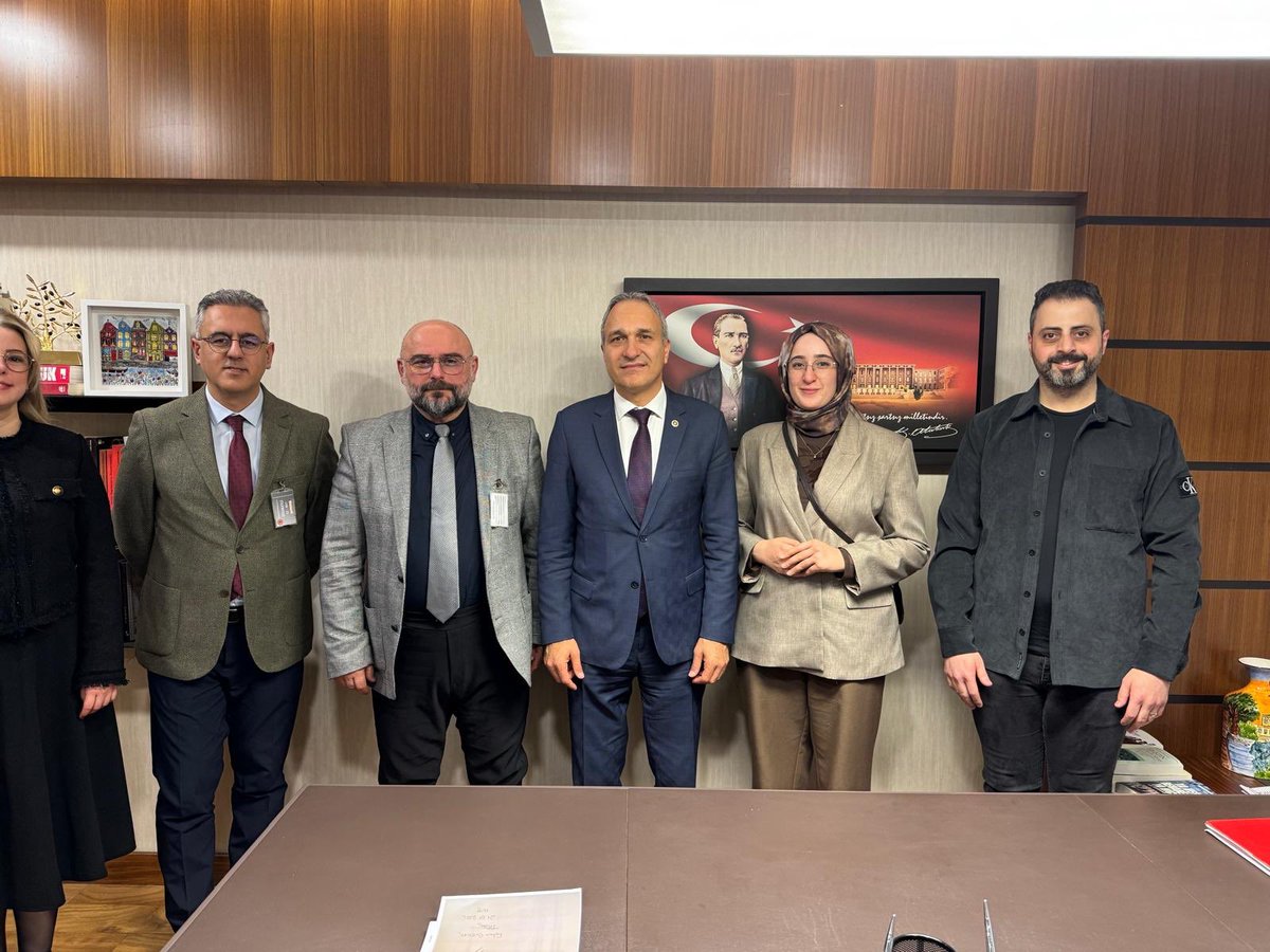 Psikologların meslek haklarına ilişkin dile getirdiğimiz sorunlar ve talepler doğrultusunda,Sağlık Bakanlığında Çalışan Psikologlar Platformu ve Türk Psikologlar Derneği (TPD) olarak;
CHP İstanbul Milletvekili Suat Özçağdaş ile Türkiye Büyük Millet Meclisi’nde görüşme