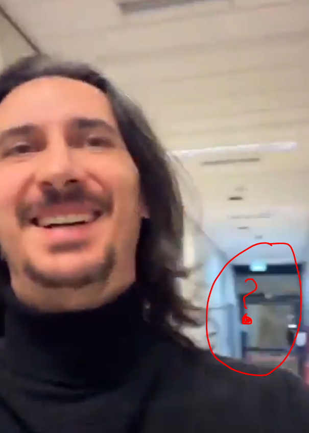 _ic_hot's tweet photo. @DrClownPhD this is actually really good. one tell is he records the back of himself in the hallway and you can visually see him walk into the room at 0:11. But at 0:29 there's no one behind him when he walks into the room. https://t.co/F1HHMadDpz