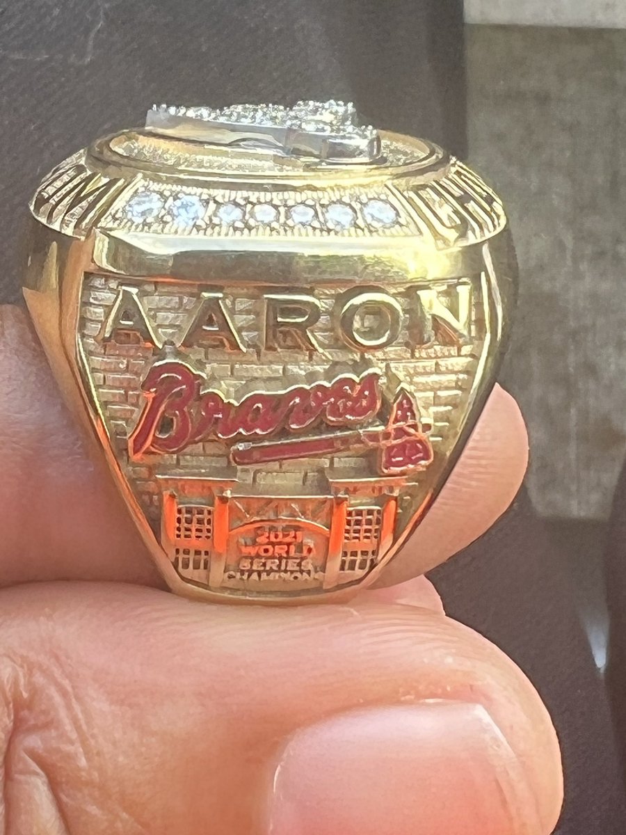 Raynal Aaron tweet media