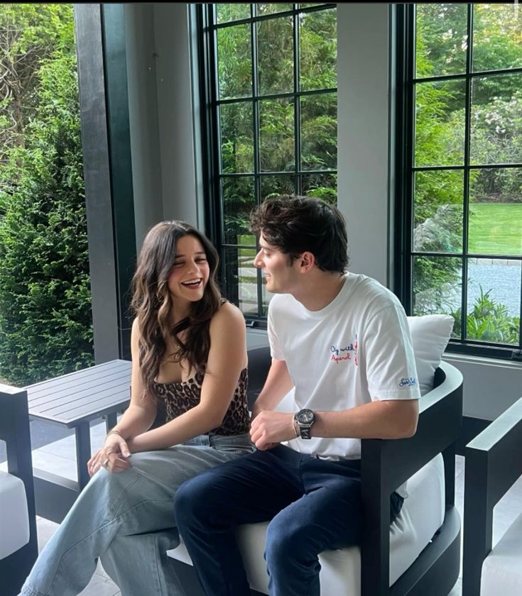 Two gorgeous humans ❤️