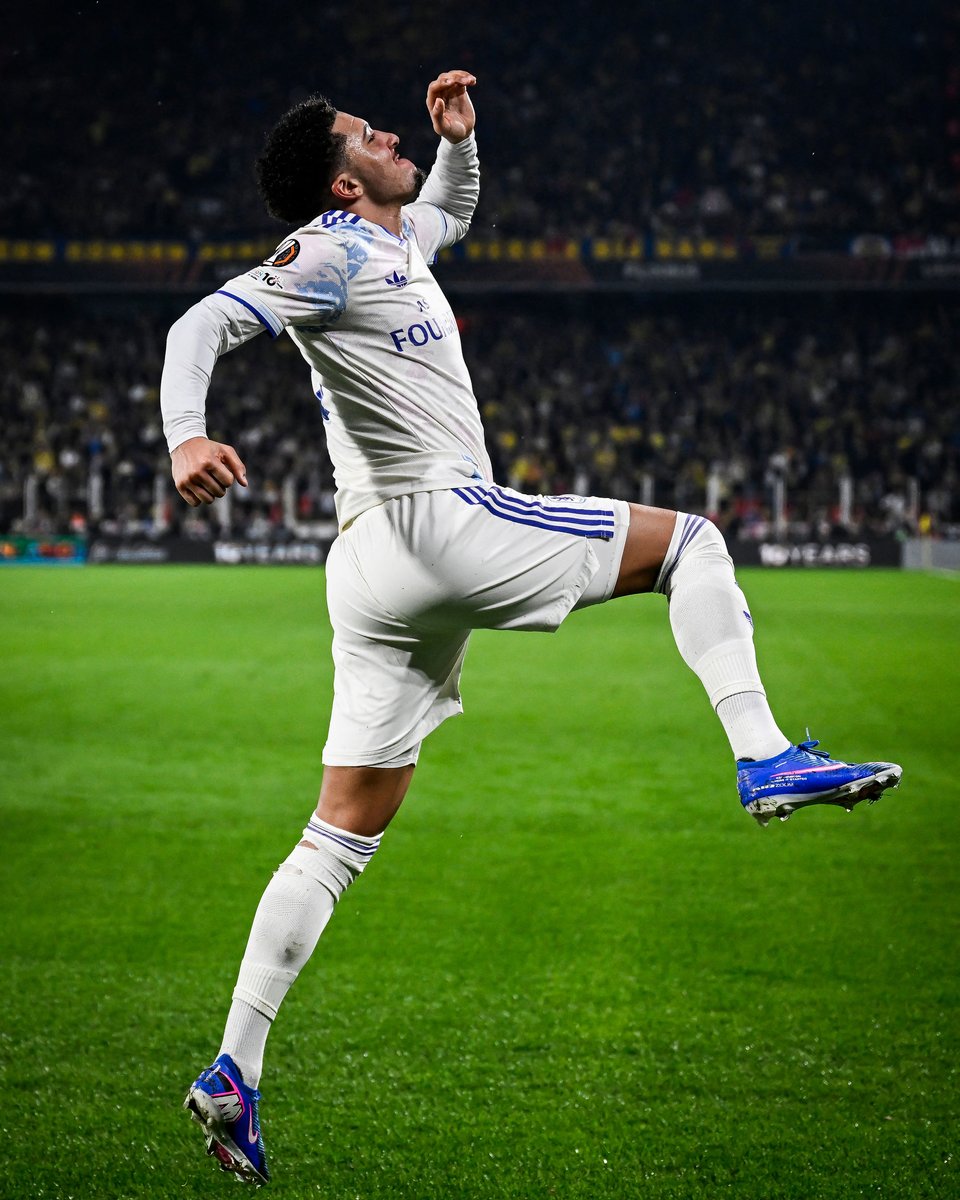 brfootball's tweet image. Jadon Sancho's first Aston Villa goal comes vs. Fenerbahçe in the Europa League 💪