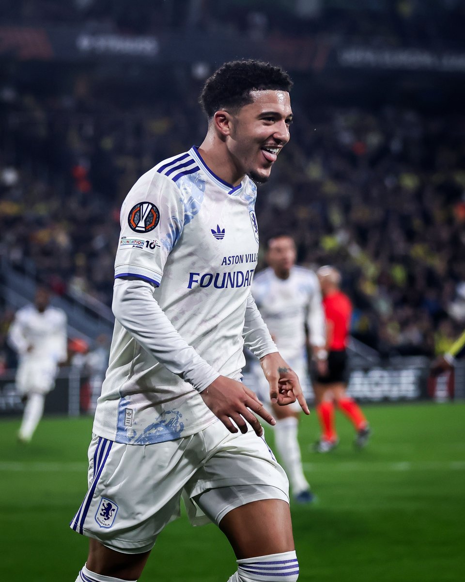 brfootball's tweet image. Jadon Sancho's first Aston Villa goal comes vs. Fenerbahçe in the Europa League 💪