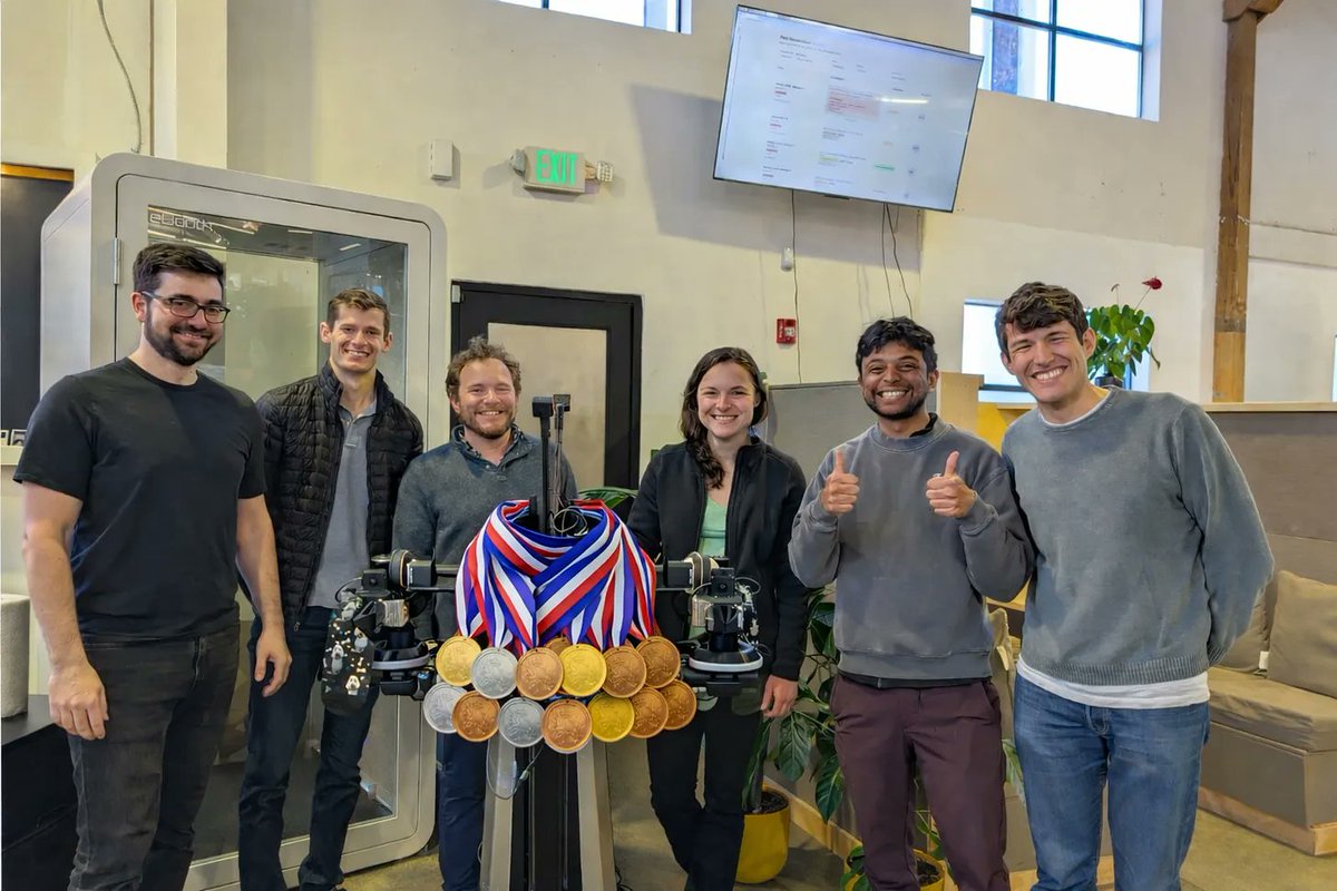 Karol Hausman tweet media