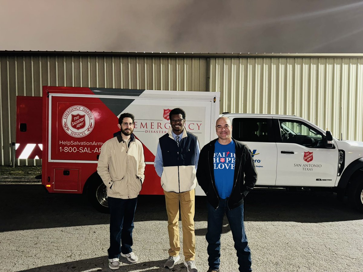 When you work in public relations, you need to be flexible and accessible.  I was happy to meet up with <a href="/EarlStoudemire/">Earl.Stoudemire :)</a> and Mat Gaskins @kens5 long before the sun came up this morning to talk about how <a href="/salarmysatx/">Salvation Army SATX</a> is preparing for this weekend’s cold weather.