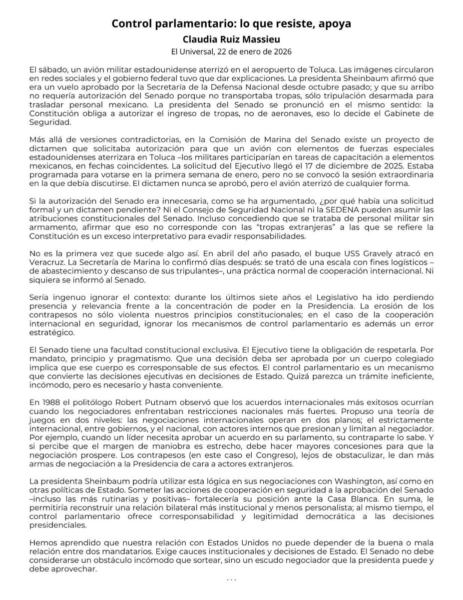 El sábado, un avión militar de EE.UU. 🇺🇸 aterrizó en el aeropuerto de Toluca. Más allá de las especulaciones, la serie de eventos alrededor de este momento deja entrever tendencias preocupantes para el control parlamentario y los contrapesos republicanos. Hay lecciones