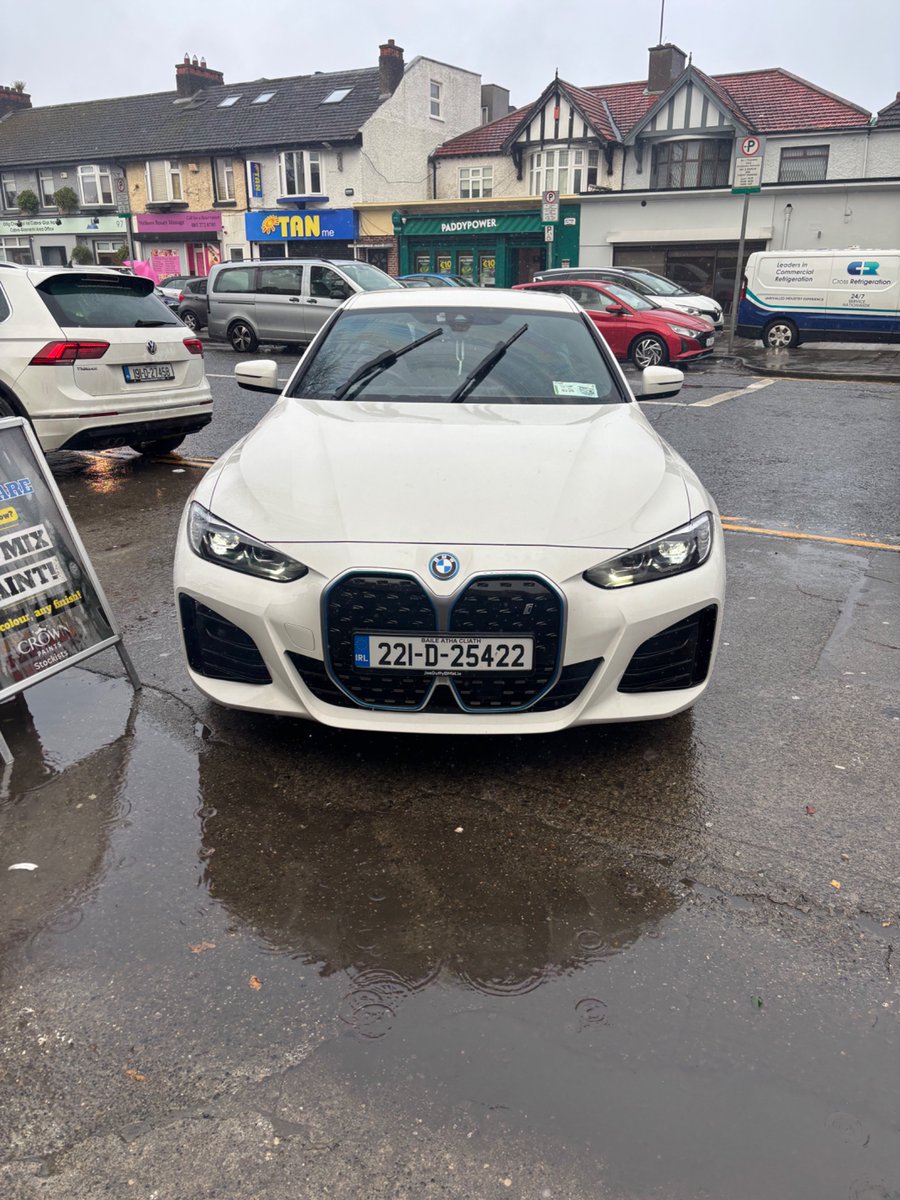 ThomasBourke's tweet photo. Shame. Parking at Clarke’s bakery Cabra. Pedestrians had to pass on the road. Does anyone care? This is a daily occurrence. What about kids, the elderly. Prams ? Blind persons? @DubCityCouncil @sinnfeinireland @fiannafailparty @FineGael 
Open you eyes https://t.co/MG8ZRukY9o