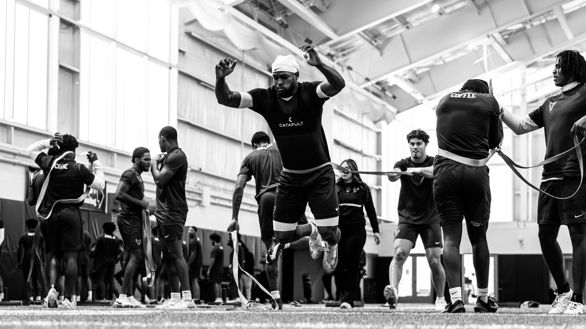 Buffalo Football tweet media