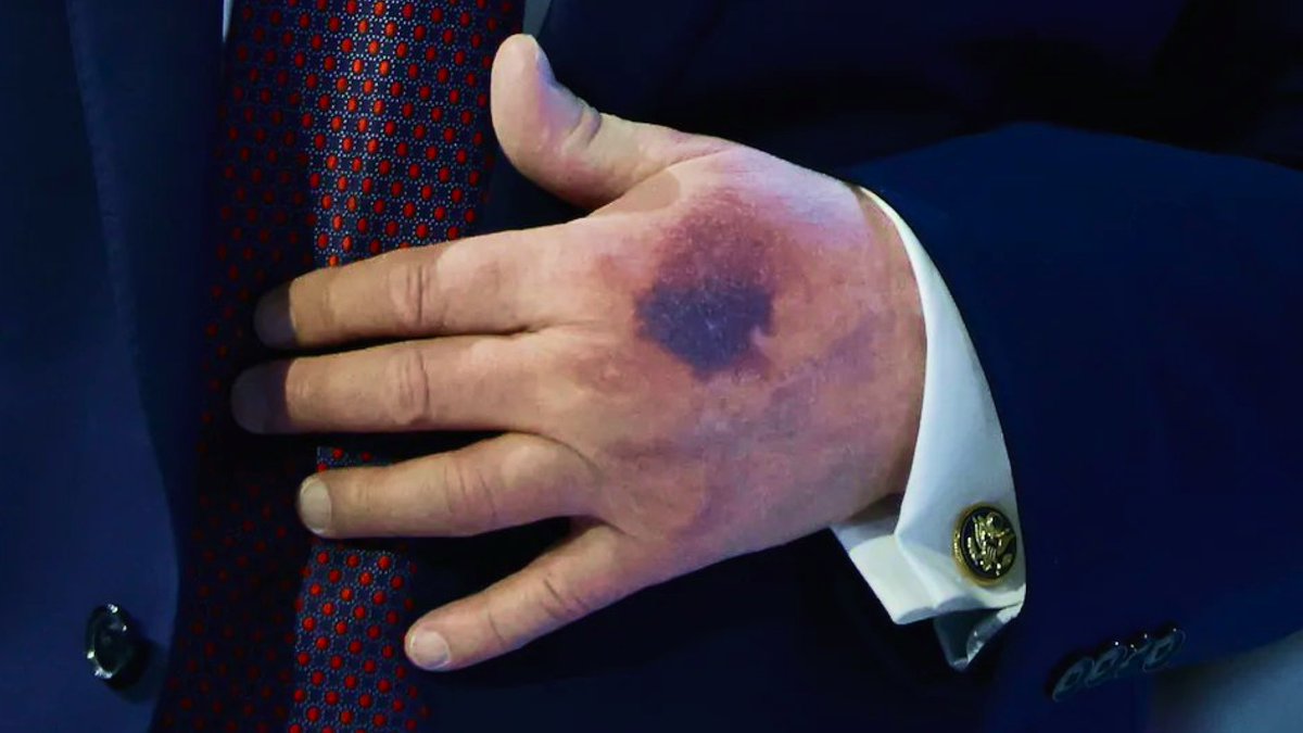 Democrats tweet media