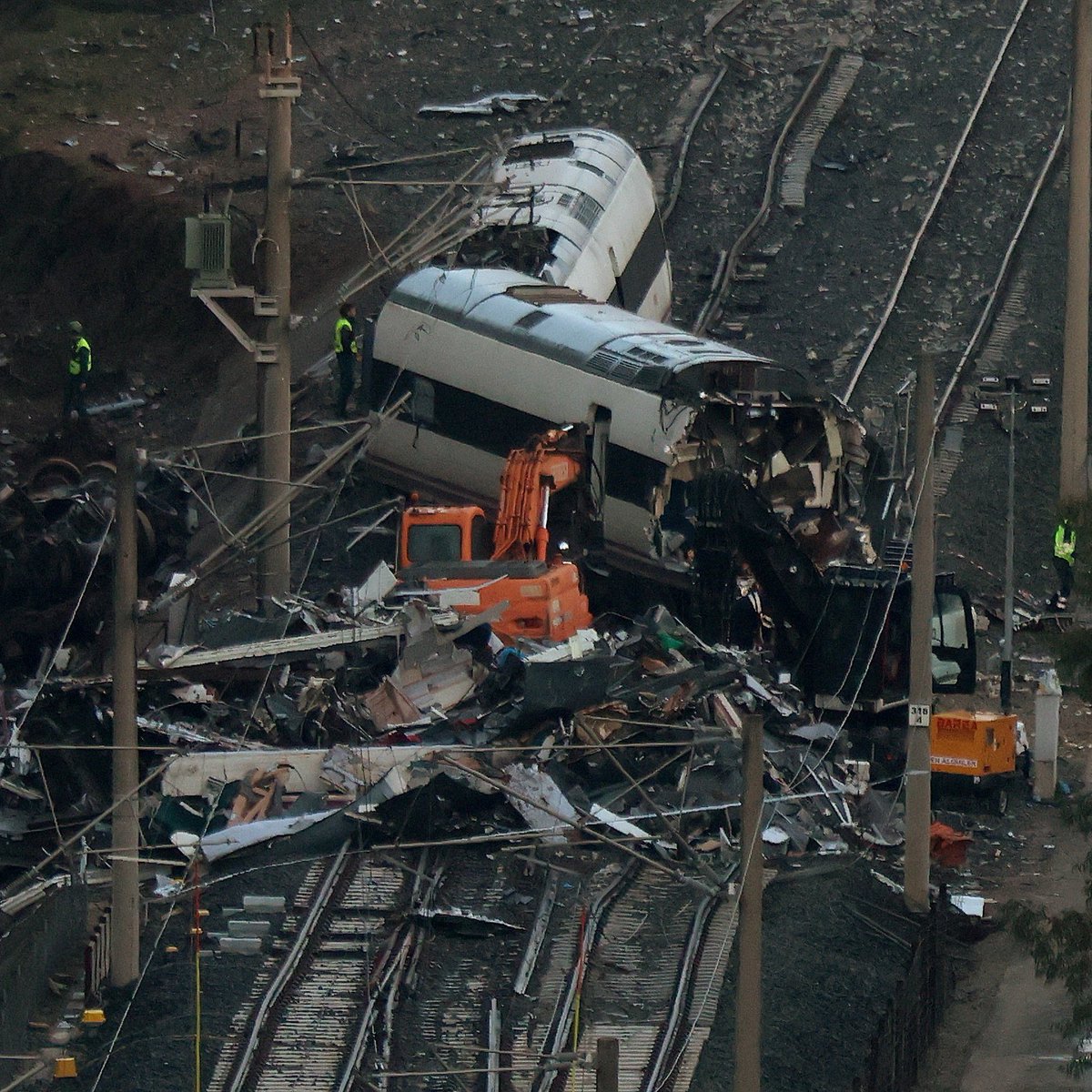 CapitanBitcoin's tweet image. 🚨 CUARTO ACCIDENTE ferroviario en España en menos de una semana. En Murcia. Varios HERIDOS. Solo IMAGINA que esto pasa con otro gobierno. Sí, sí, haz el esfuerzo e imagina.