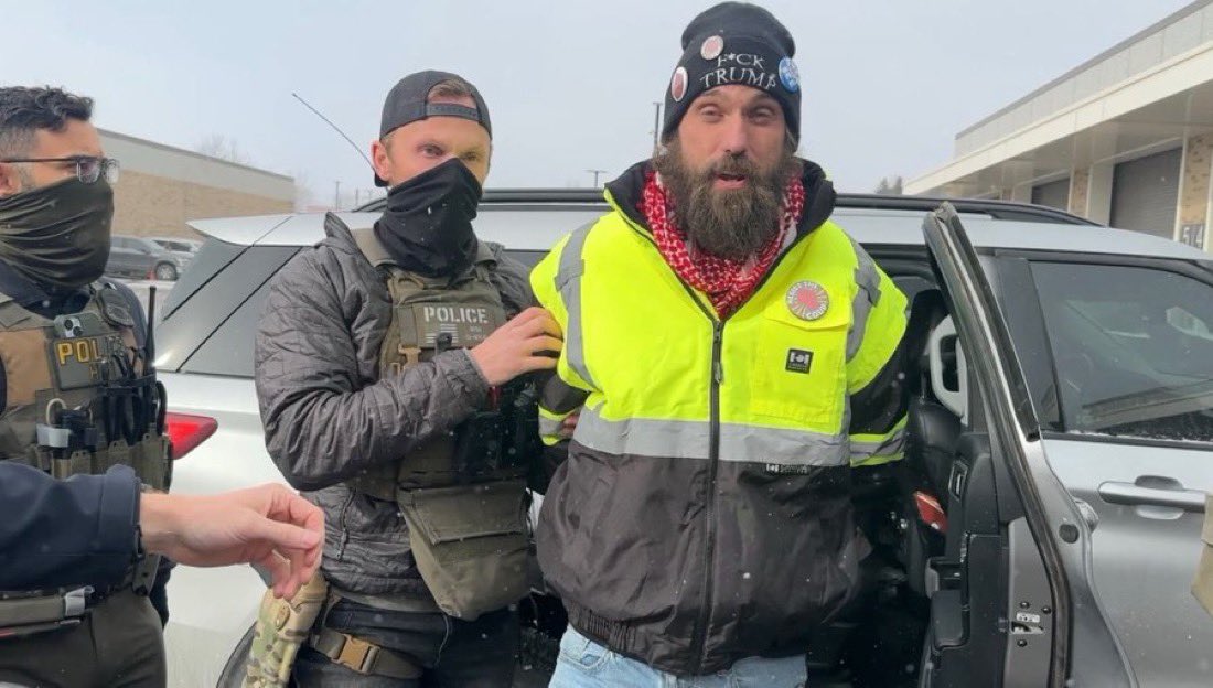 Breaking911's tweet photo. 🚨 PHOTO: William Kelly in custody!!! https://t.co/p4sLVkGDF4