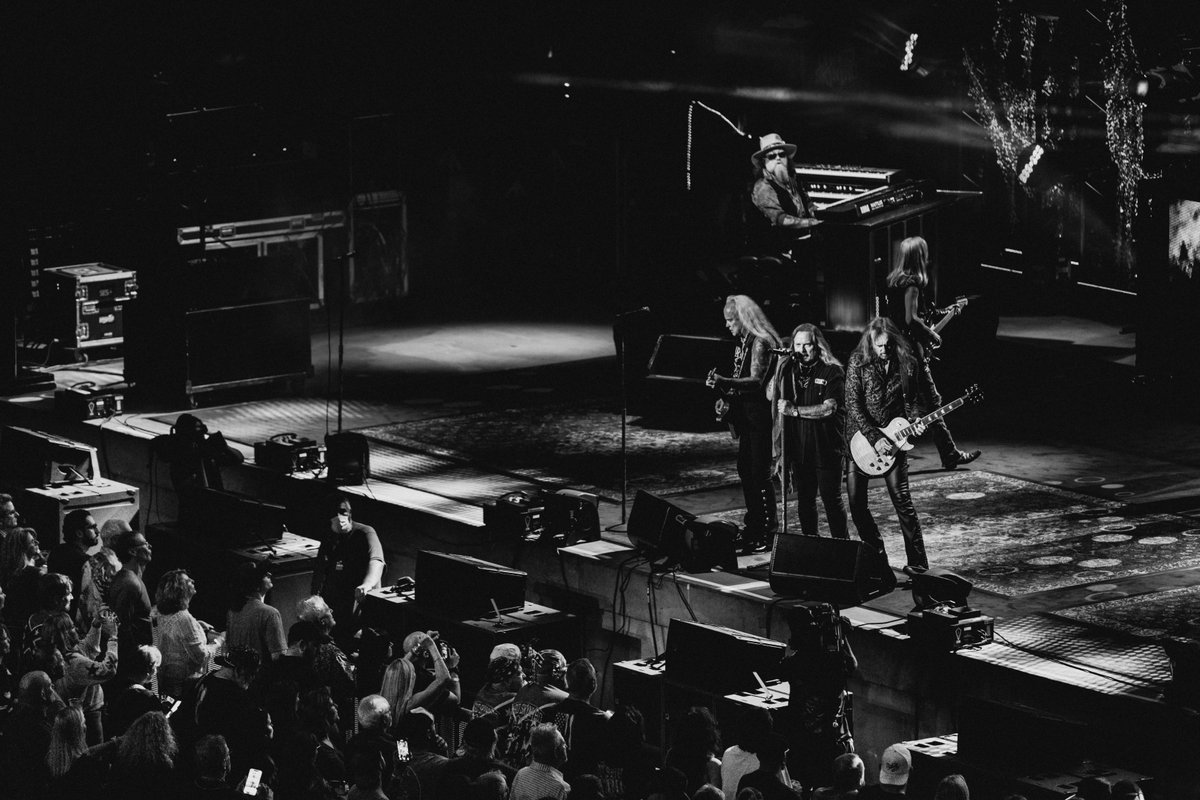 Lynyrd Skynyrd tweet media