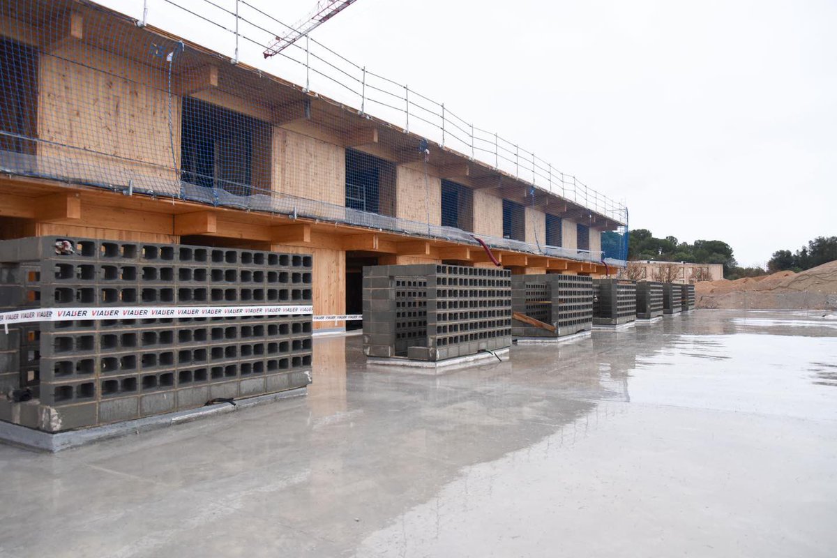 ♻️ El Parc Circular Mataró–Maresme avança

Un projecte pioner, impulsat per Maresme Circular, que farà de Mataró i la comarca un referent en economia circular: reparar, reutilitzar i reduir residus per un model més sostenible