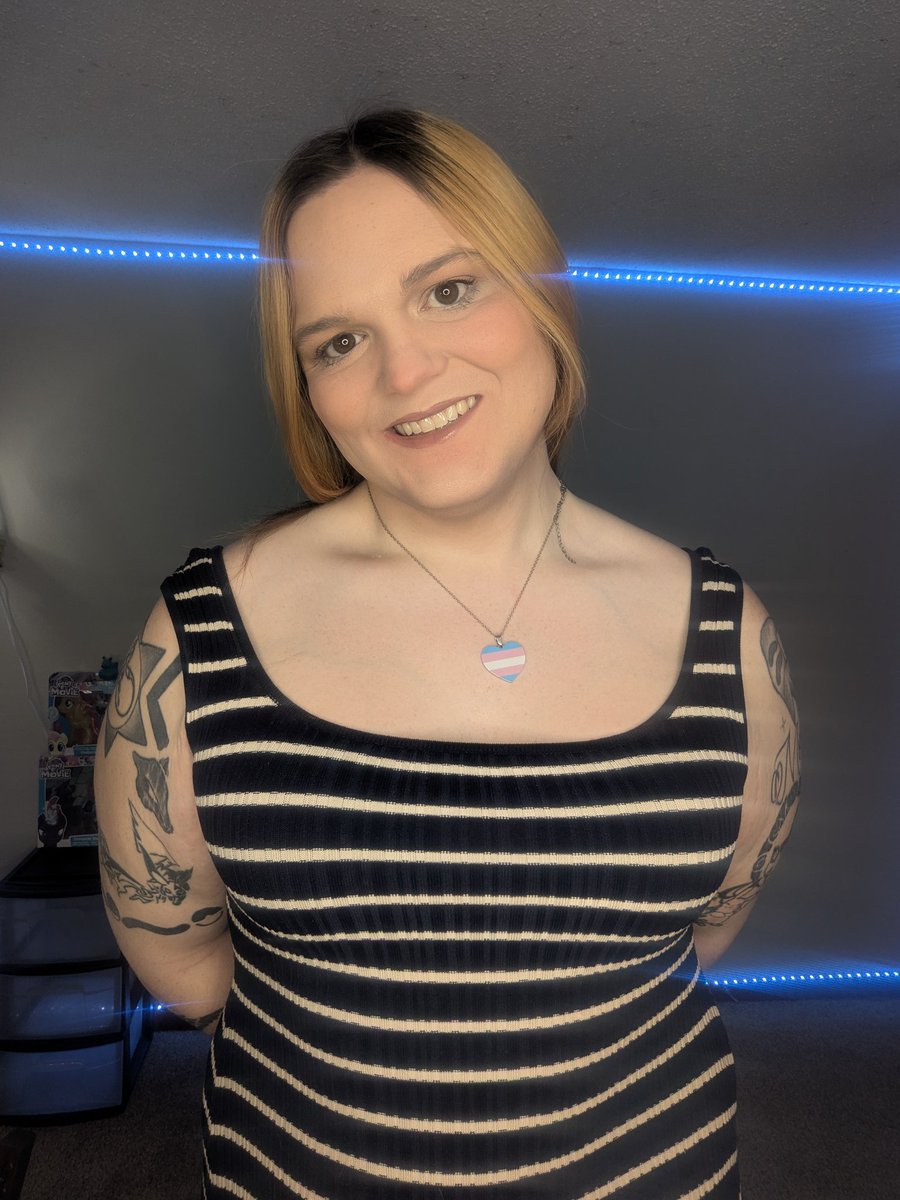 sophi.bloomsvt tweet media