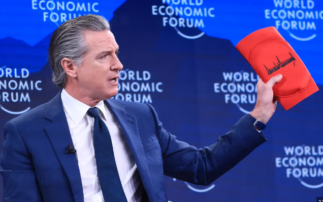 lahora4t's tweet photo. Resumen: Gavin Newsom en Davos: Una Alerta de "Código Rojo" para la Democracia Estadounidense
https://t.co/v1NeJk92ZZ https://t.co/trVOMBQ21U