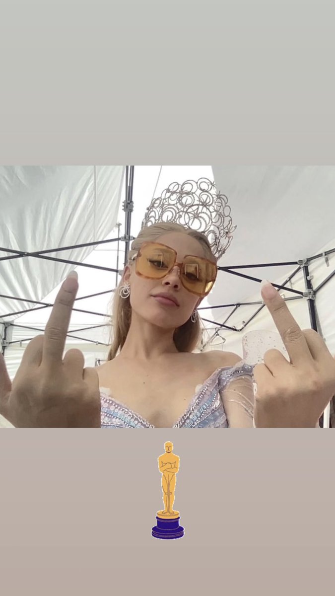 Dani Meneses tweet media
