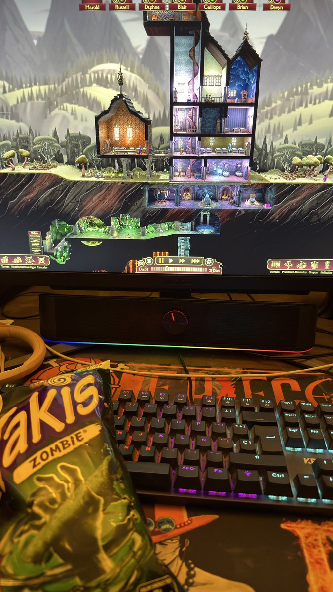 Petite Nicole tweet media