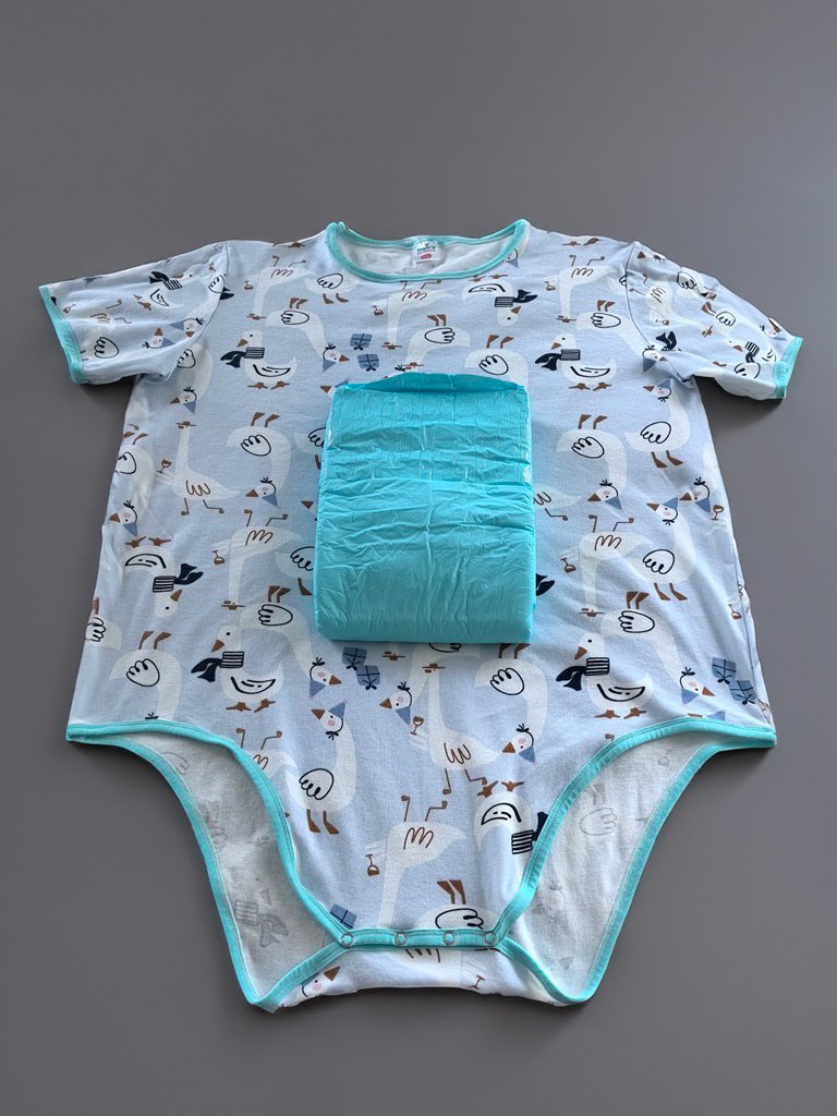 mistressruby111's tweet image. Cute on my babies